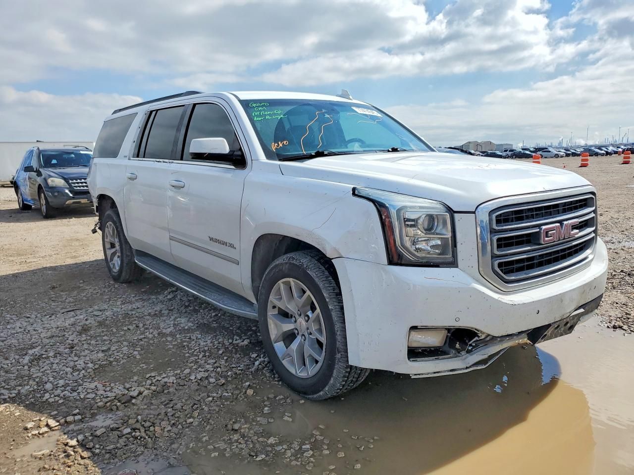 2017 GMC Yukon xl C1500 slt