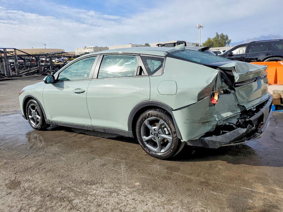 2025 KIA K4 lx