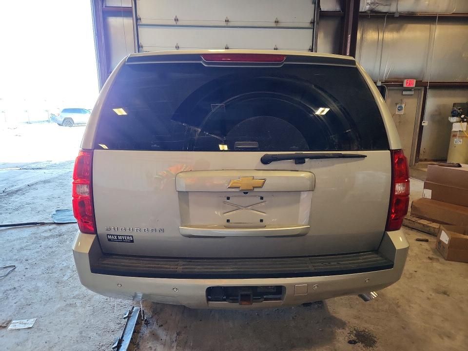 2013 Chevrolet Suburban K1500 lt