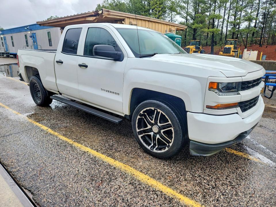 2018 Chevrolet Silverado C1500 Custom