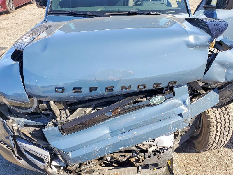 2025 Land Rover Defender 110 s