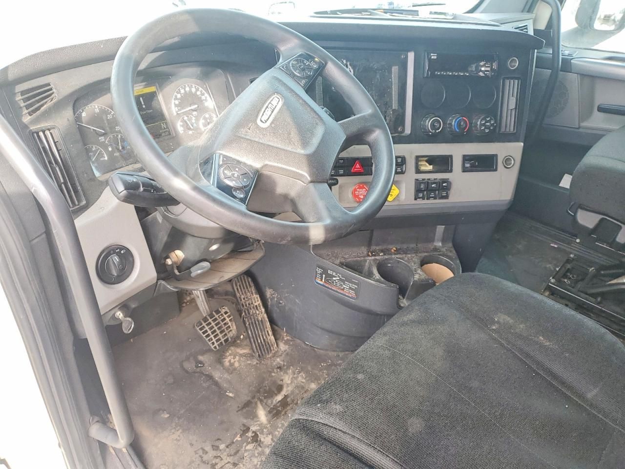 2019 Freightliner Cascadia 126