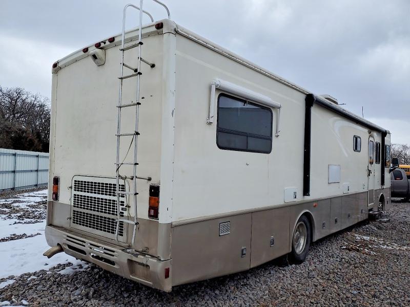 2002 Freigliner 2002 Freightliner Chassis XC RV