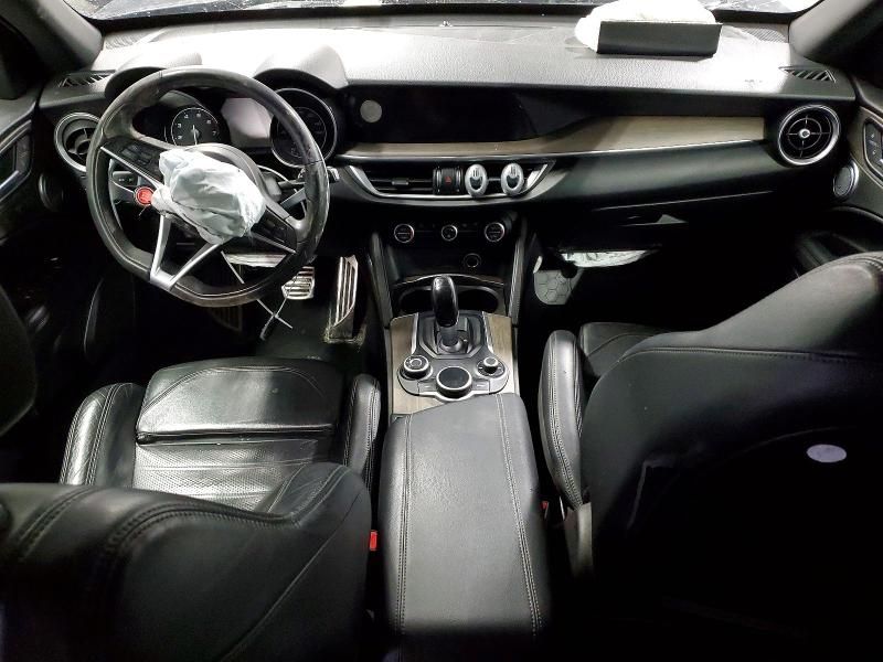 2018 Alfa Romeo Stelvio ti Sport