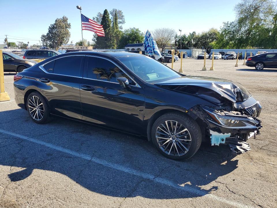 2023 Lexus ES