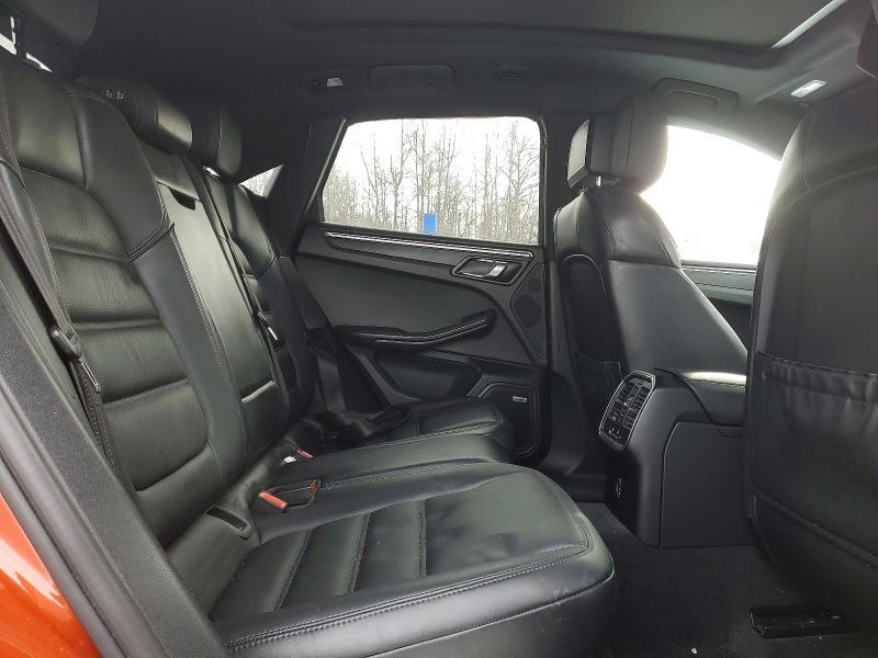 2023 Porsche Macan Base