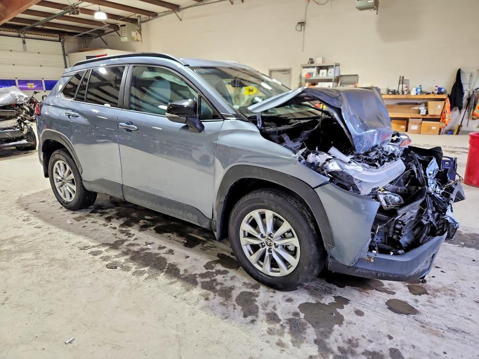 2025 Toyota Corolla Cross le