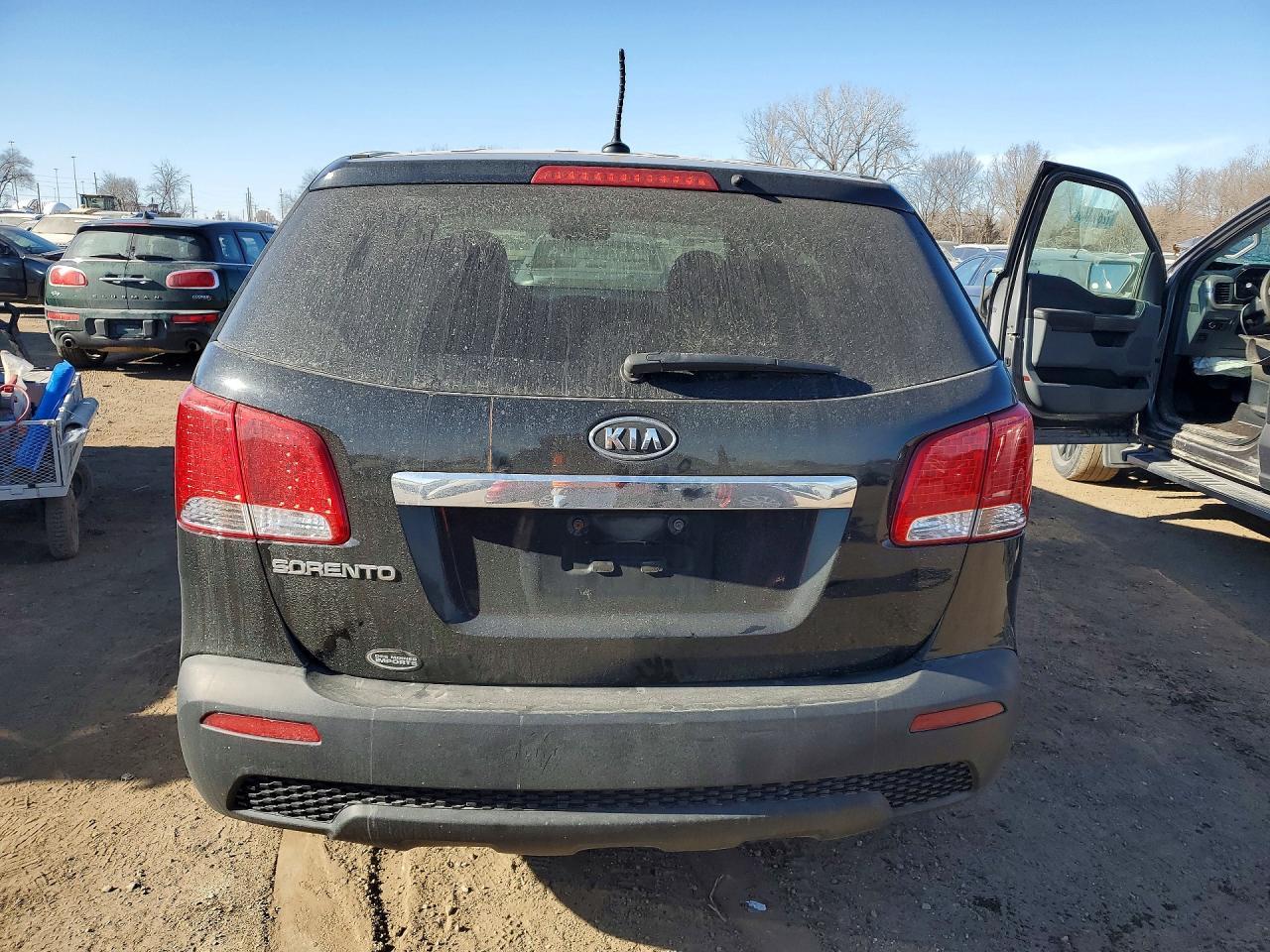 2011 KIA Sorento lx