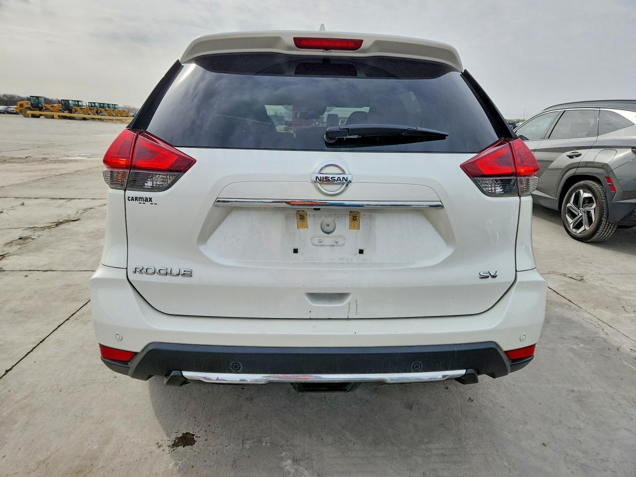 2020 Nissan Rogue sv