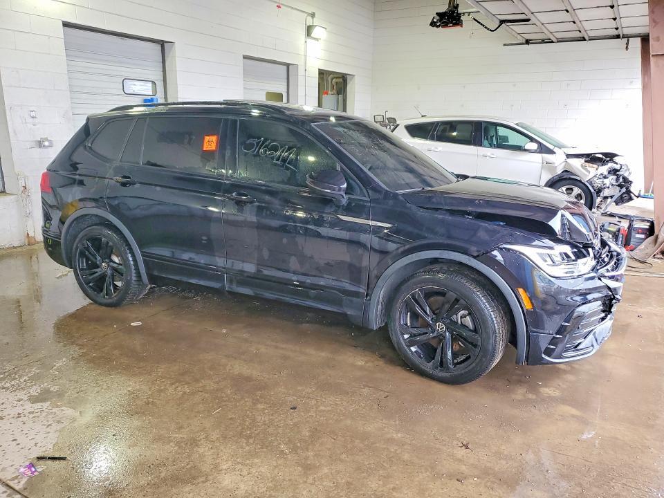 2023 Volkswagen Tiguan se R-line Black