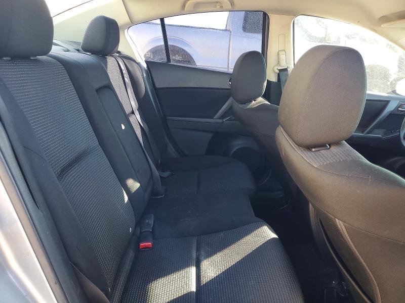 2013 Mazda 3 I