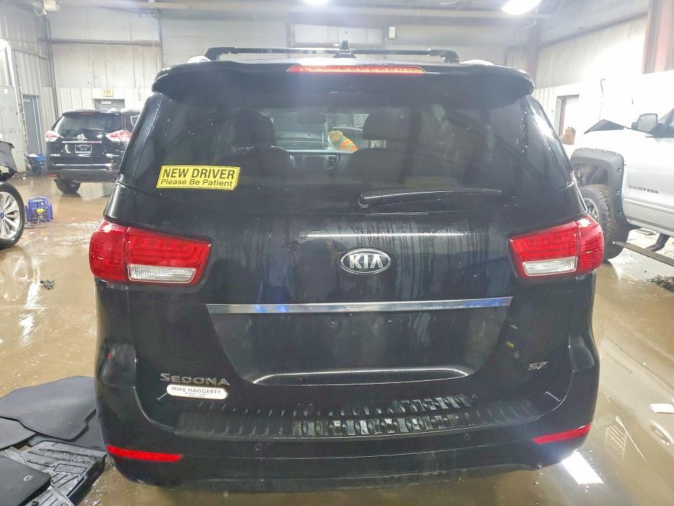 2015 KIA Sedona sx