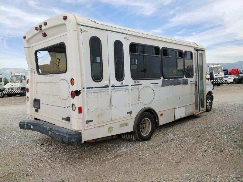 2006 Ford E450 Shuttle bus