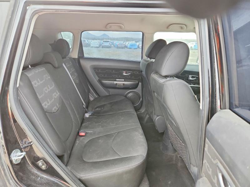 2013 KIA Soul +