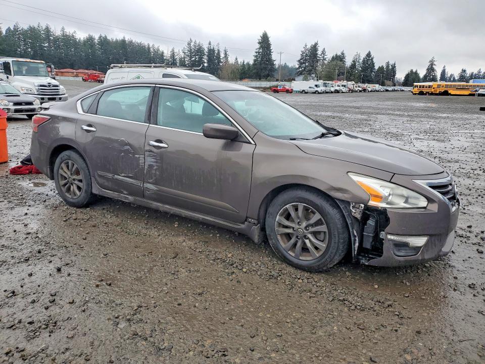 2015 Niss Altima 2.5 s