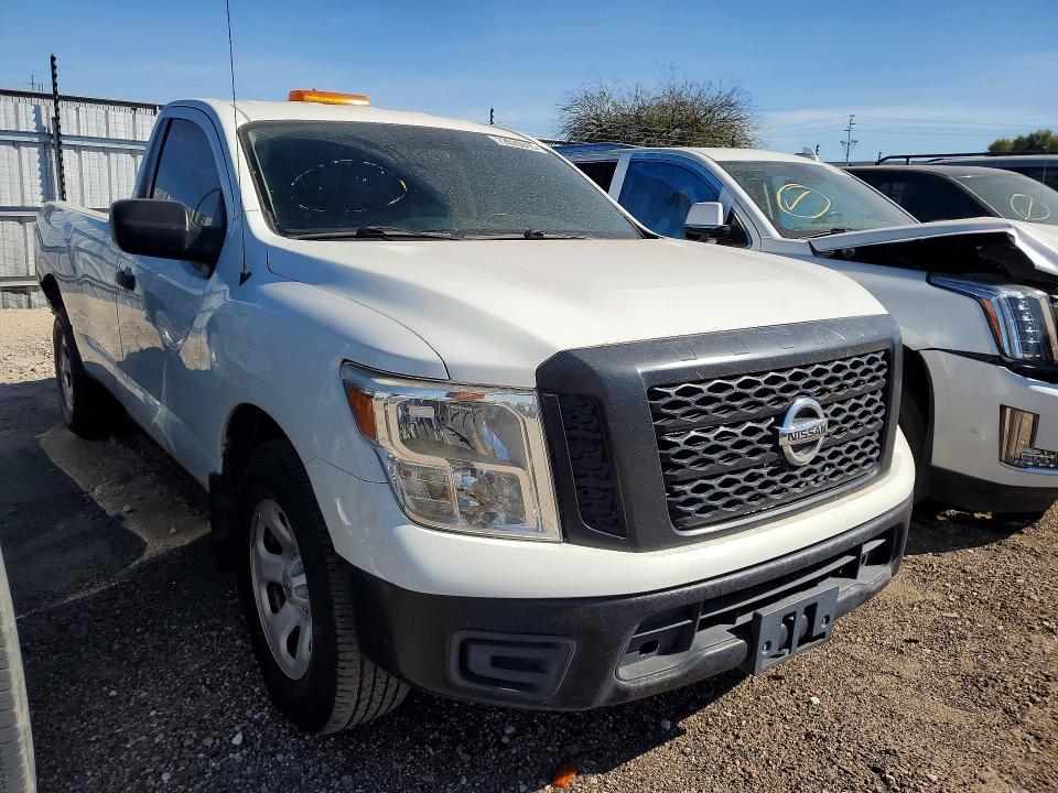 2018 Nissan Titan s