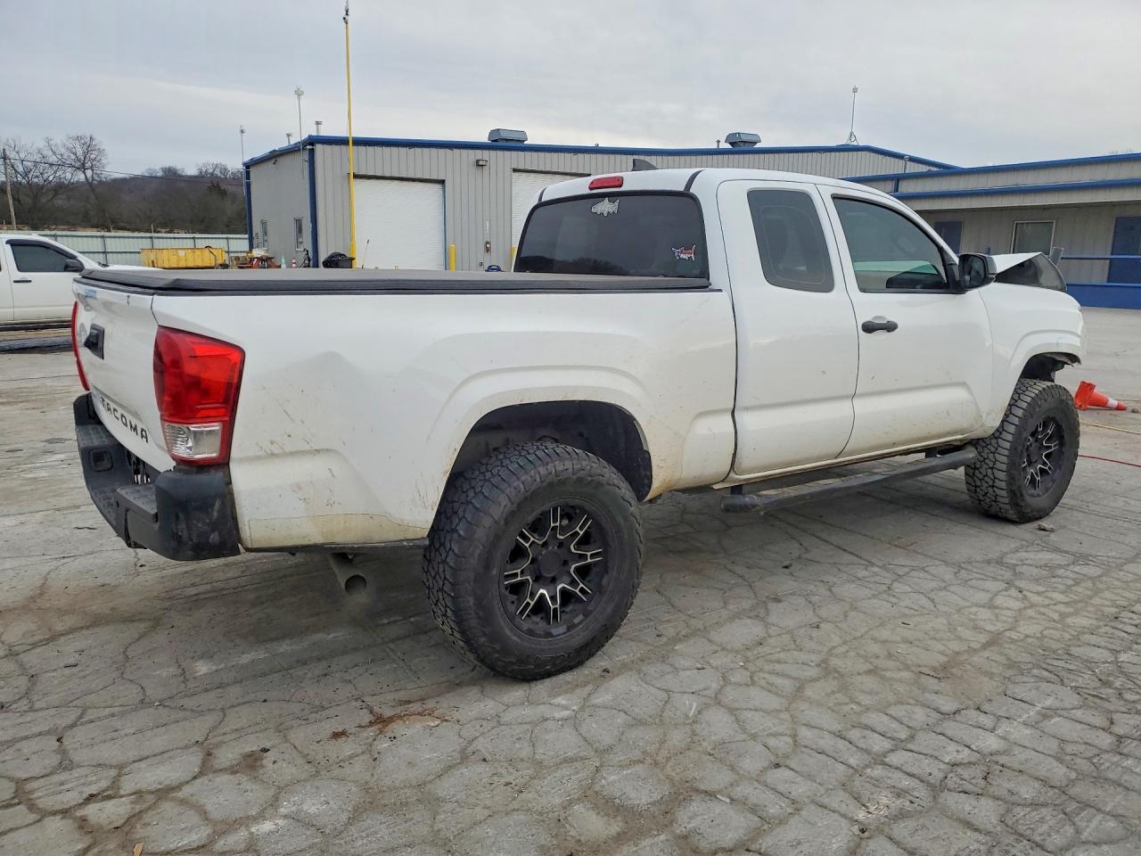 2017 Toyota Tacoma SR