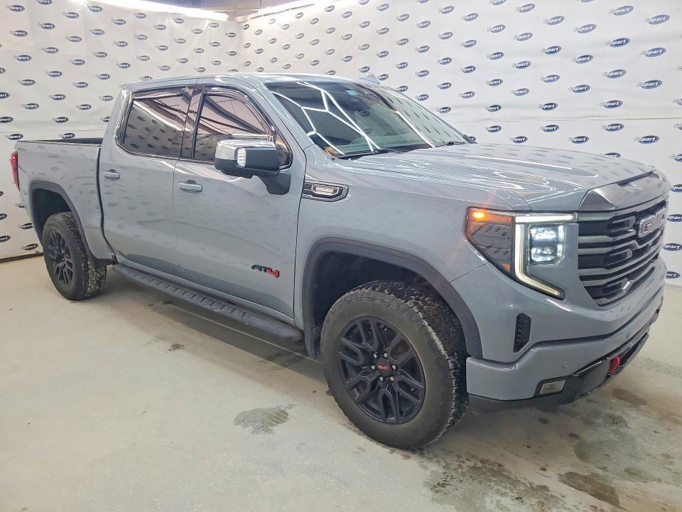 2024 GMC Sierra K1500 AT4