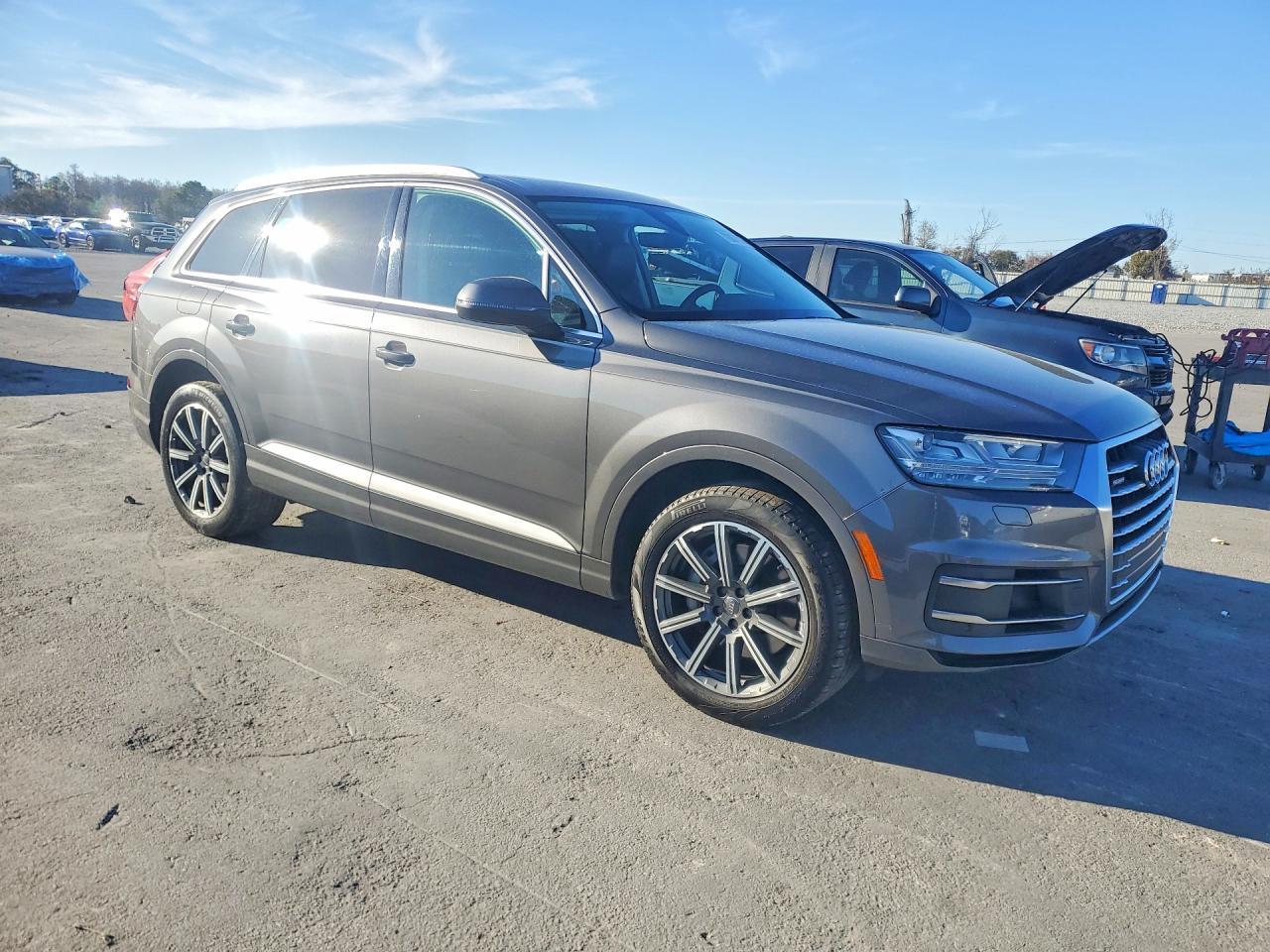 2019 Audi Q7 Premium Plus