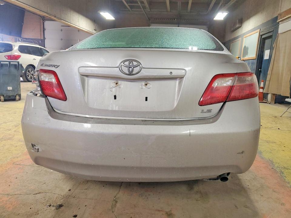2009 Toyota Camry le