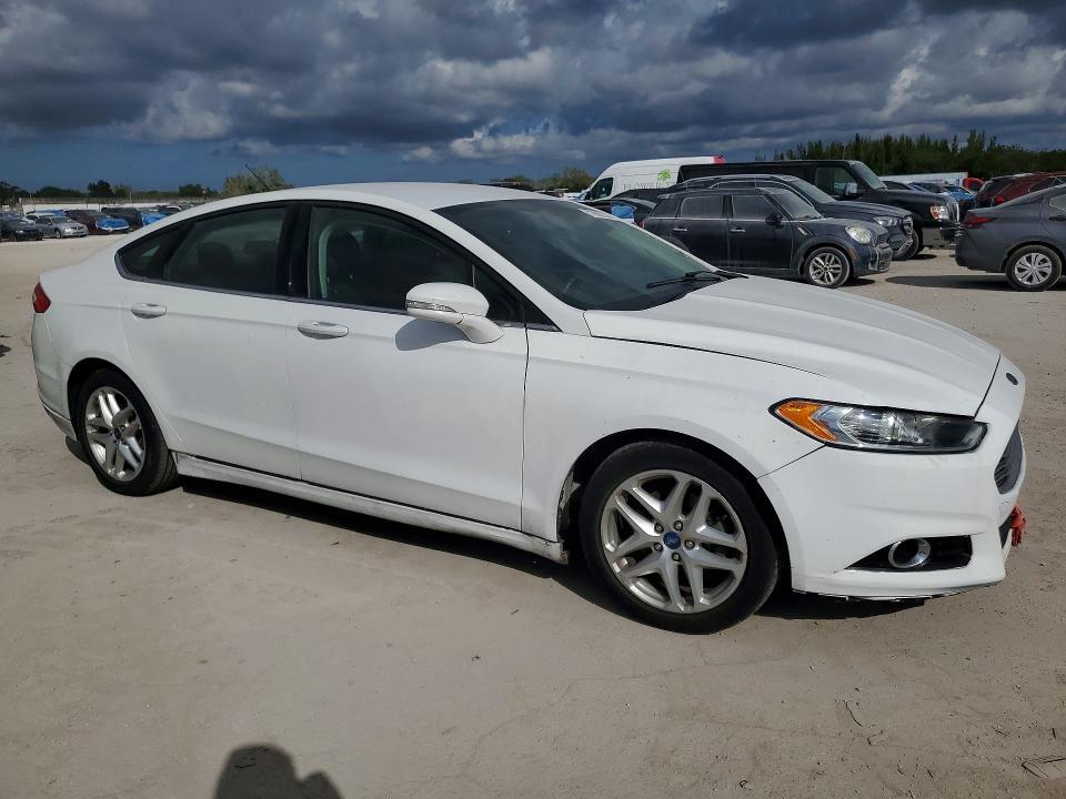 2016 Ford Fusion se