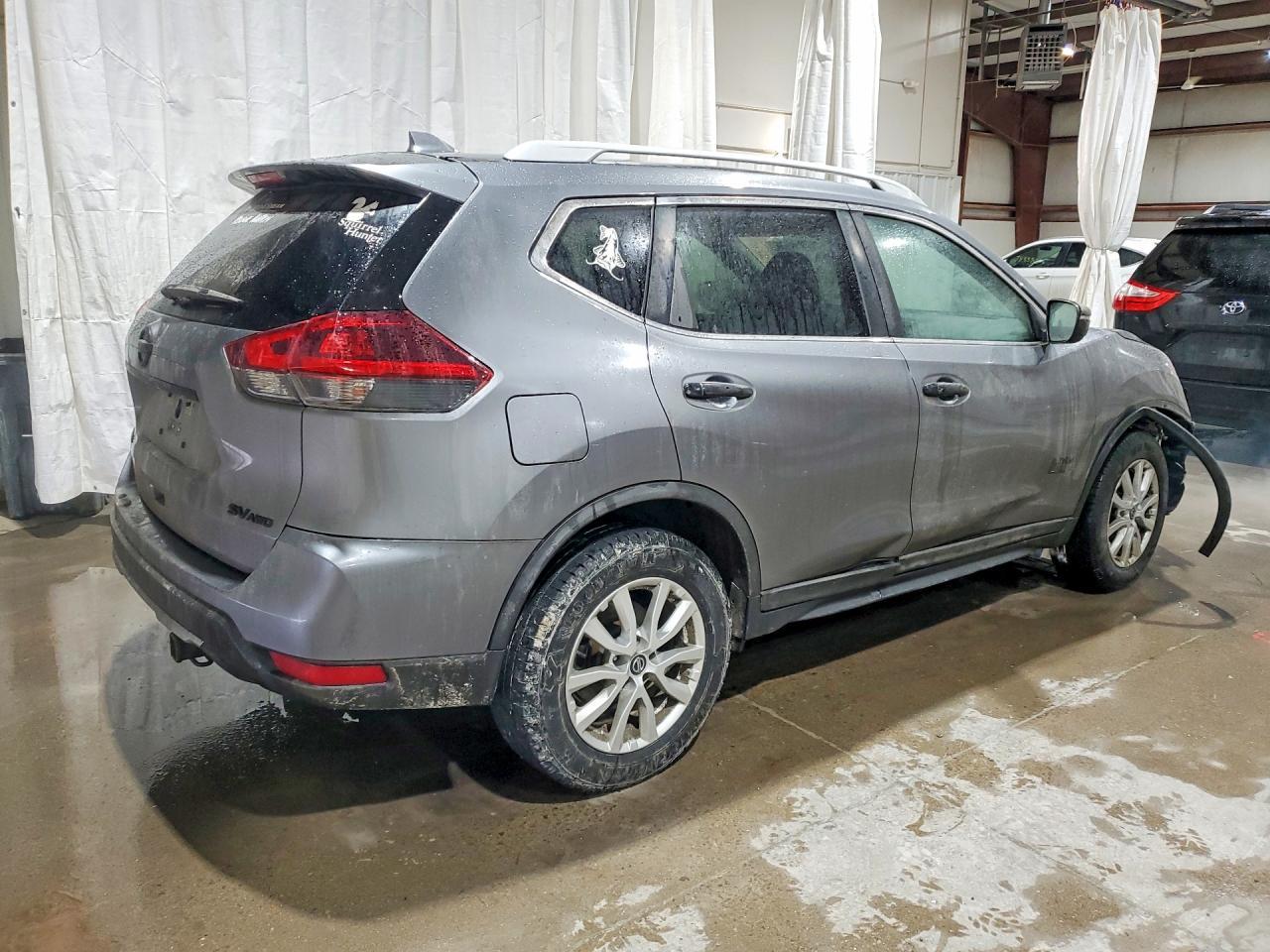 2018 Nissan Rogue sv