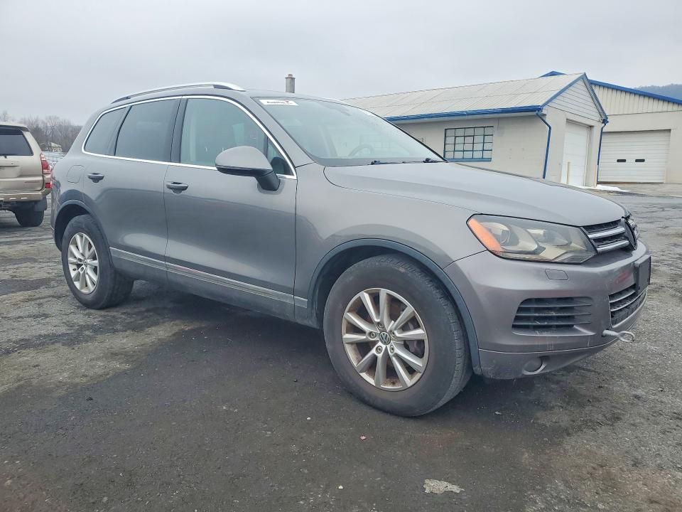 2013 Volkswagen Touareg V6