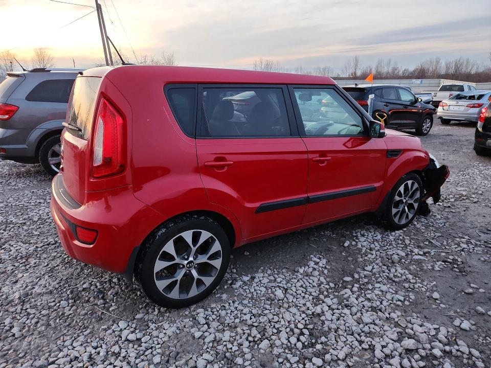 2013 KIA Soul +