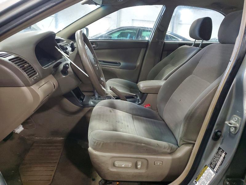 2005 Toyota Camry le