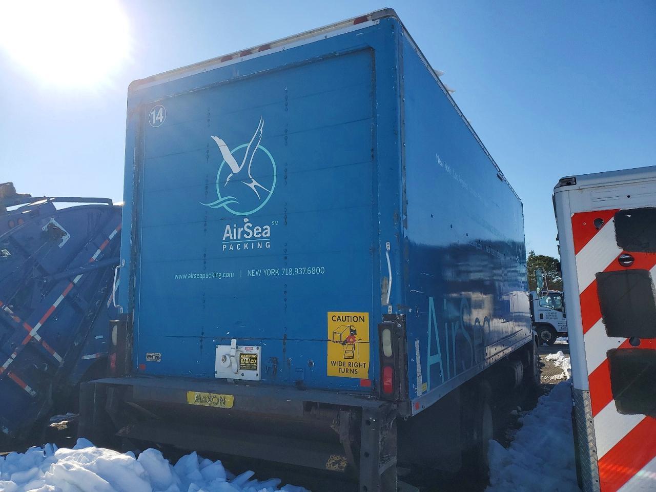 2006 Isuzu T7F BOX Truck