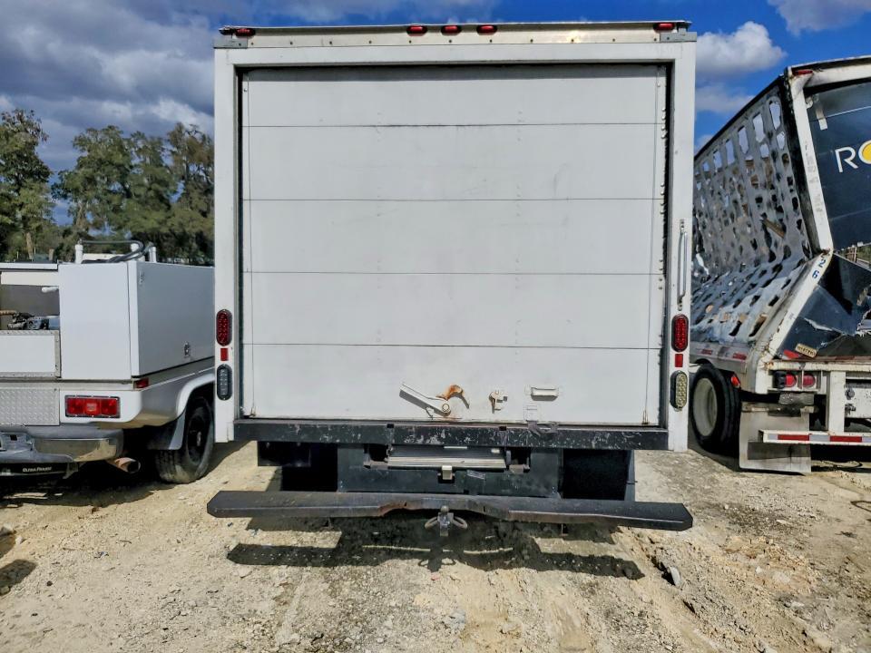 2016 Ford Econoline E350 Super Duty Cutaway Van