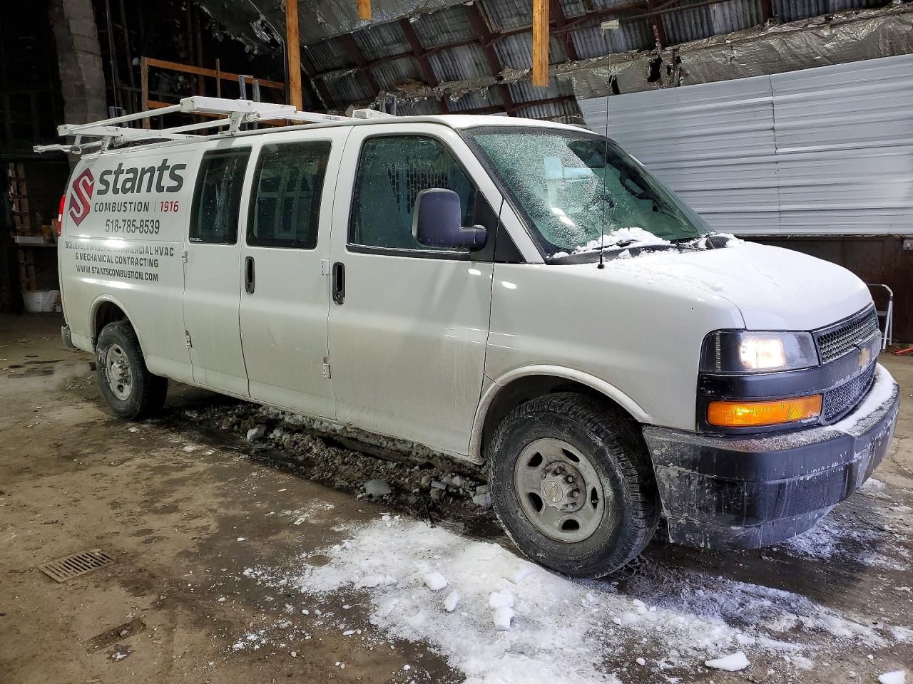 2022 Chevrolet Express G2500