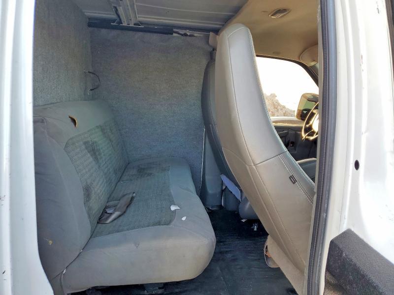 2016 GMC Savana 2500 Cargo Utility / Service van