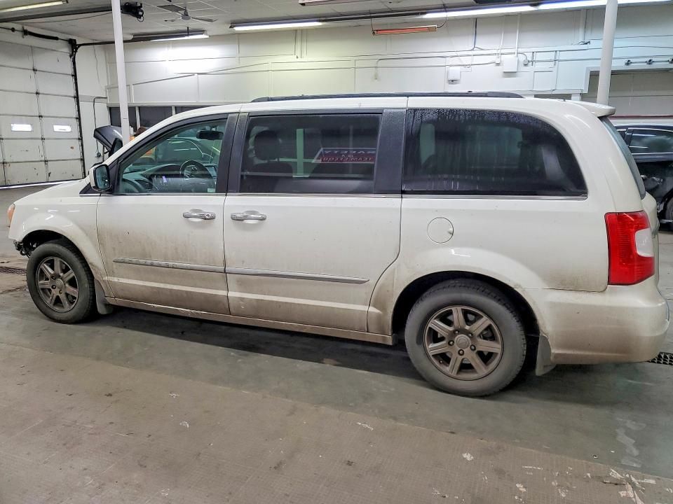 2011 Chrysler Town & Country Touring