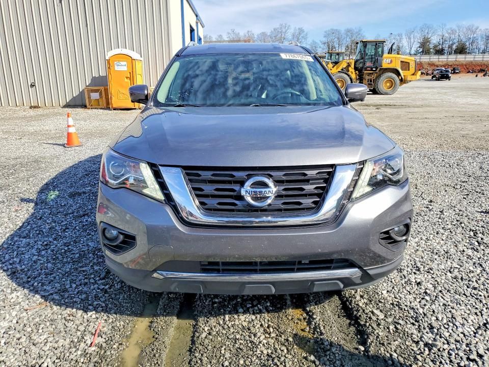 2020 Nissan Pathfinder sl