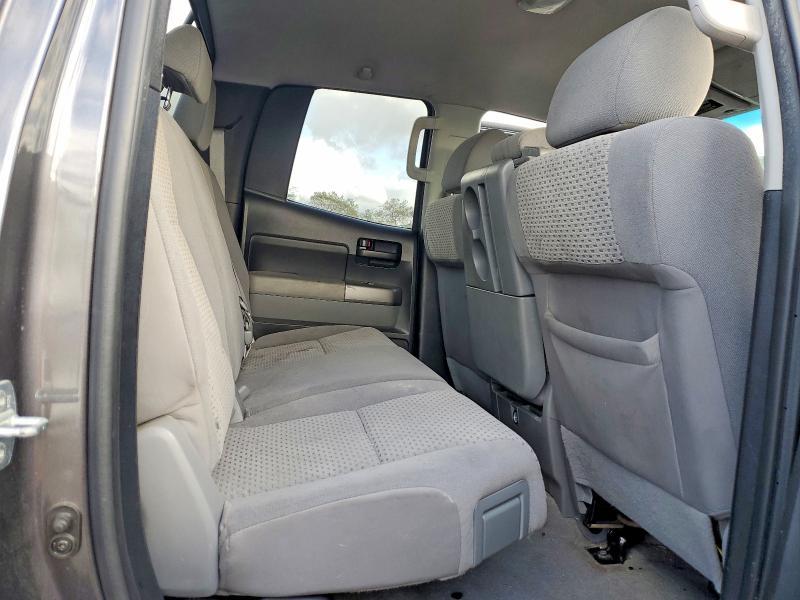 2011 Toyota Tundra Double cab SR5