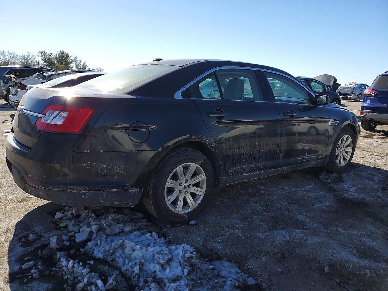 2010 Ford Taurus se