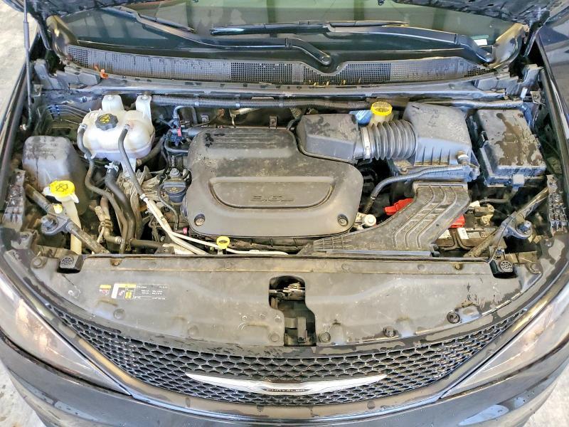 2023 Chrysler Voyager lx