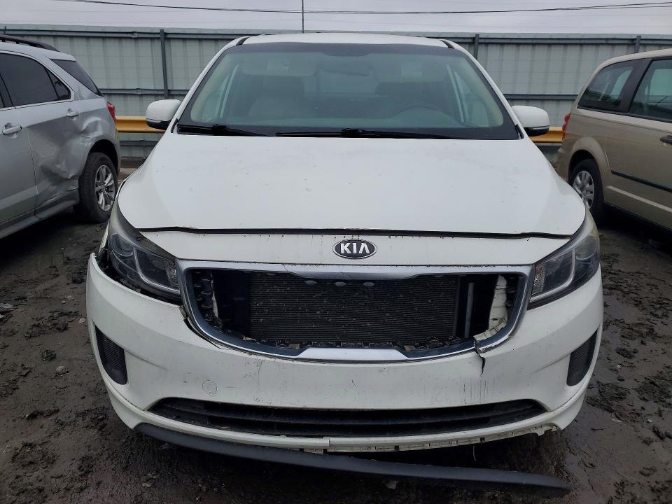 2015 KIA Sedona lx