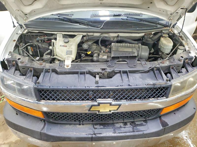 2013 Chev Express G2500