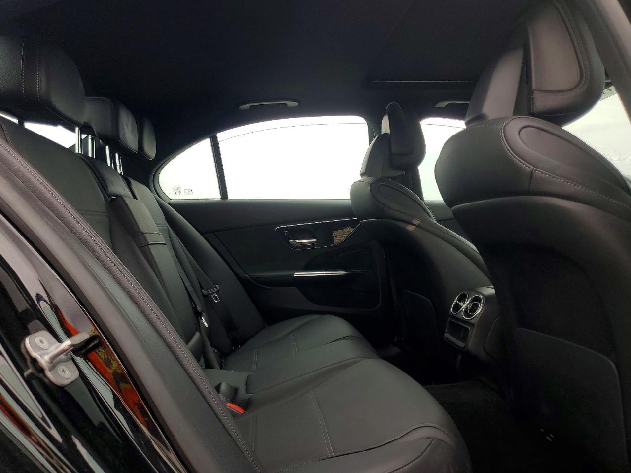 2024 Mercedes-Benz C300