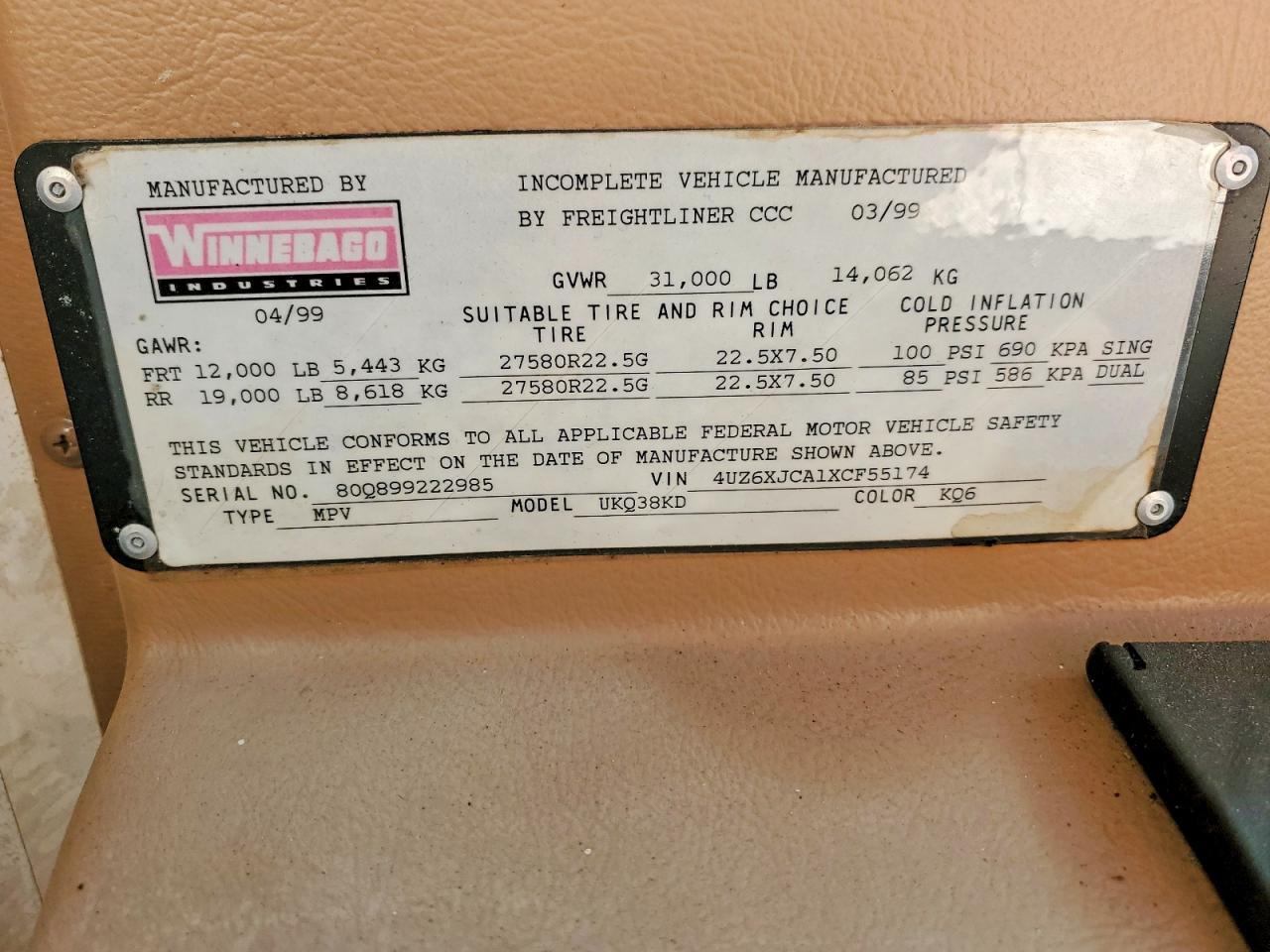 1999 Freigliner Chassis X Line Motor Home
