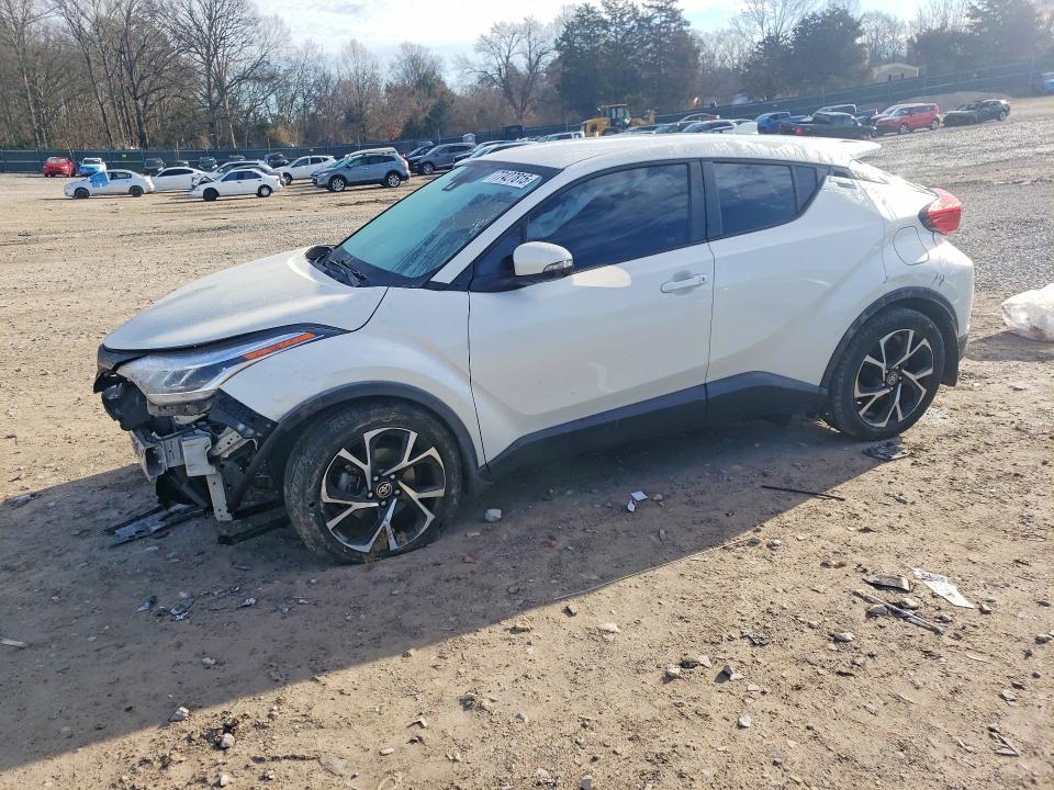 2020 Toyota C-hr xle