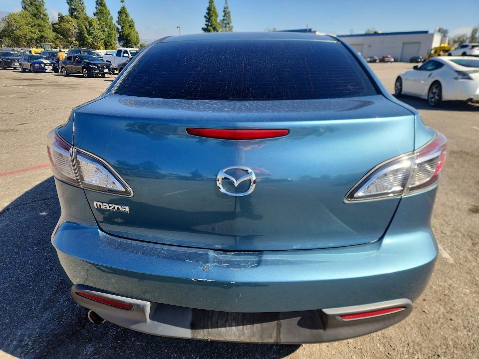 2010 Mazda 3 I
