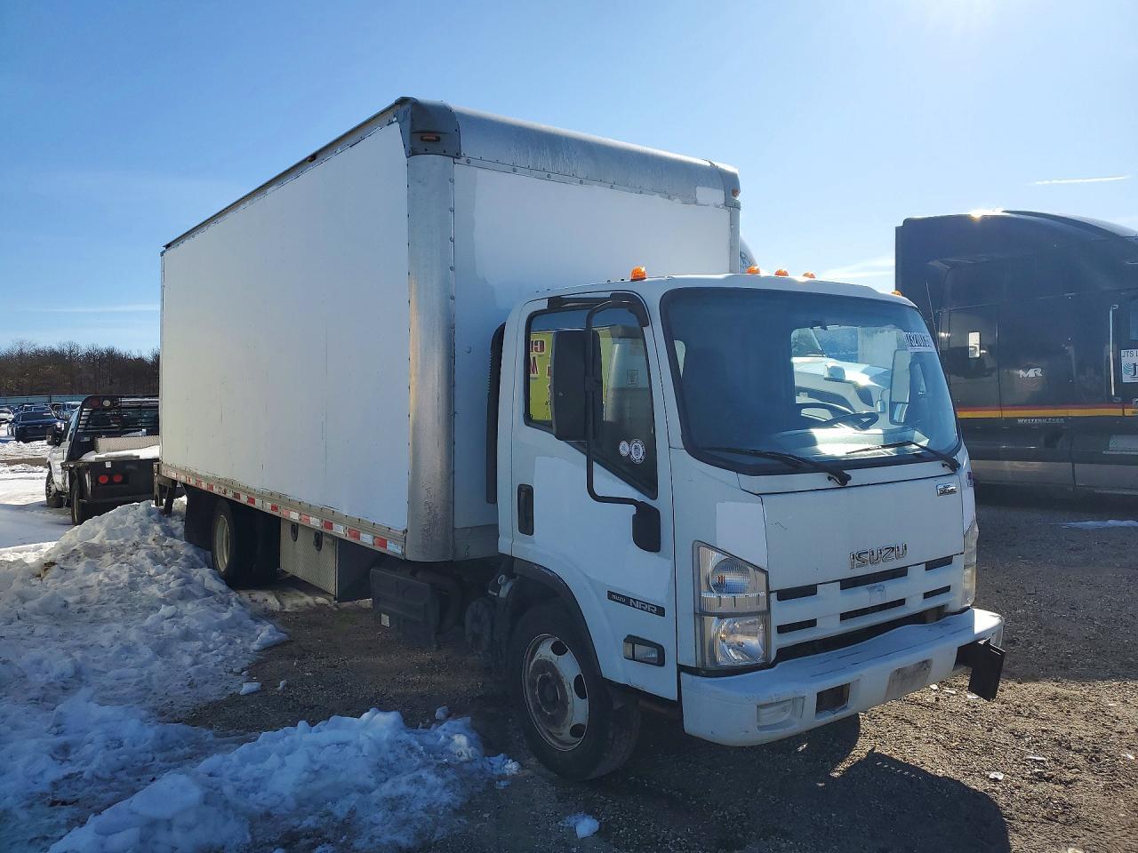 2014 Isuzu NRR