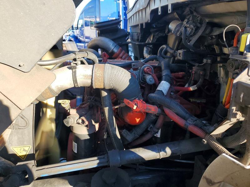 2019 International 4300 BOX Truck