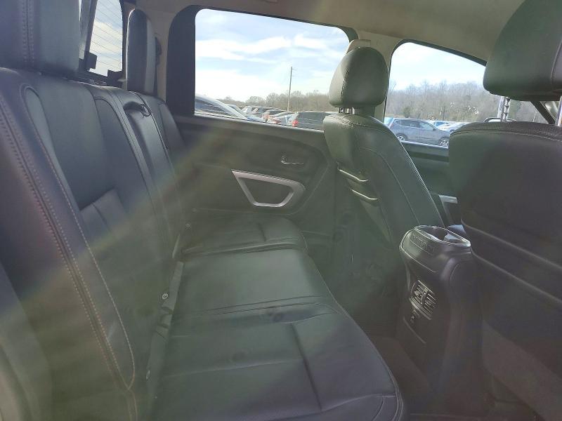 2016 Nissan Titan XD SL