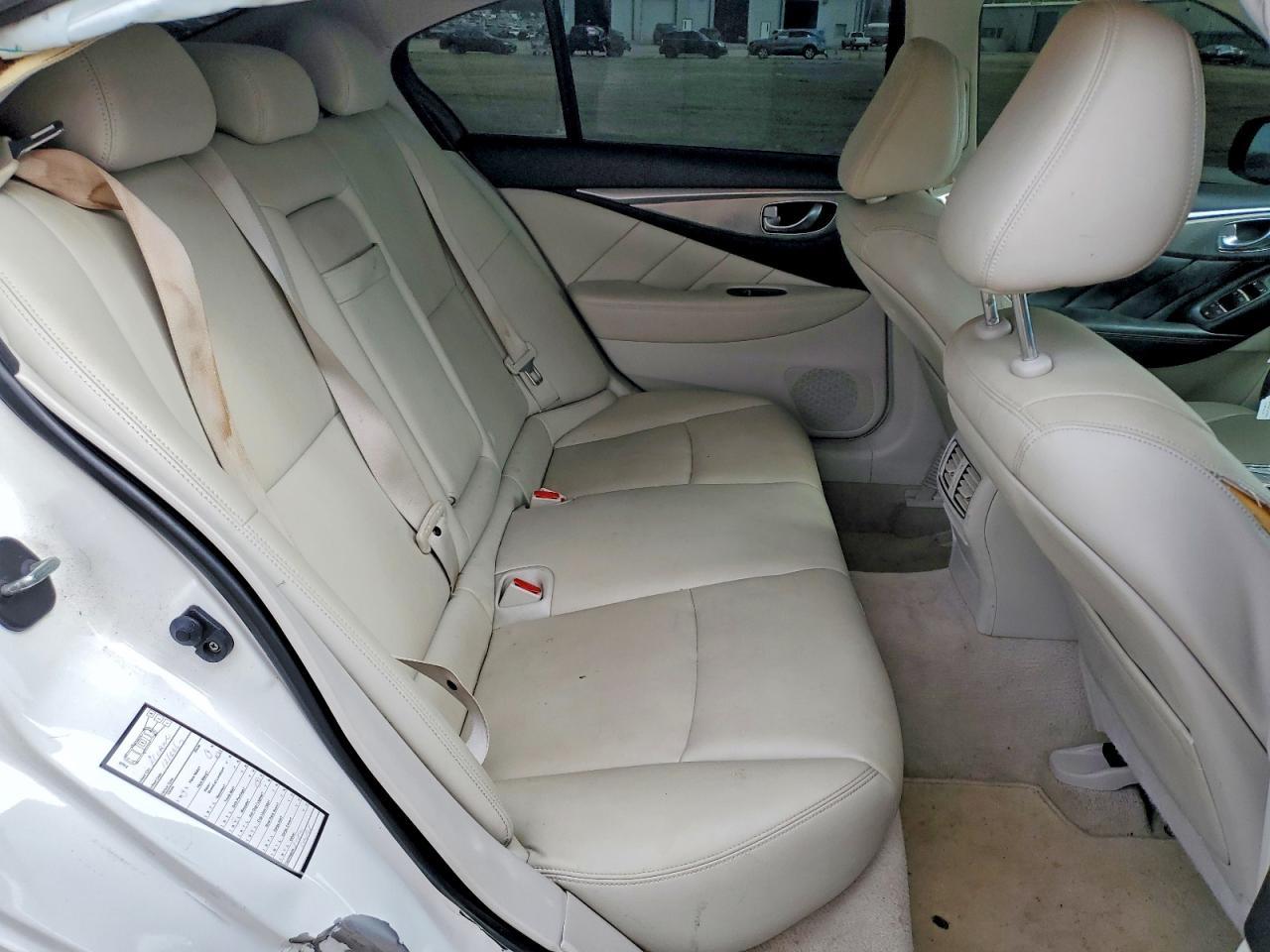 2014 Infiniti Q50 Base