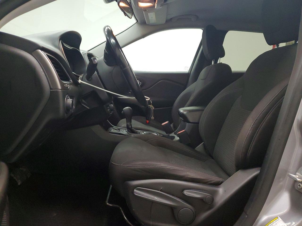 2020 Jeep Cherokee Latitude