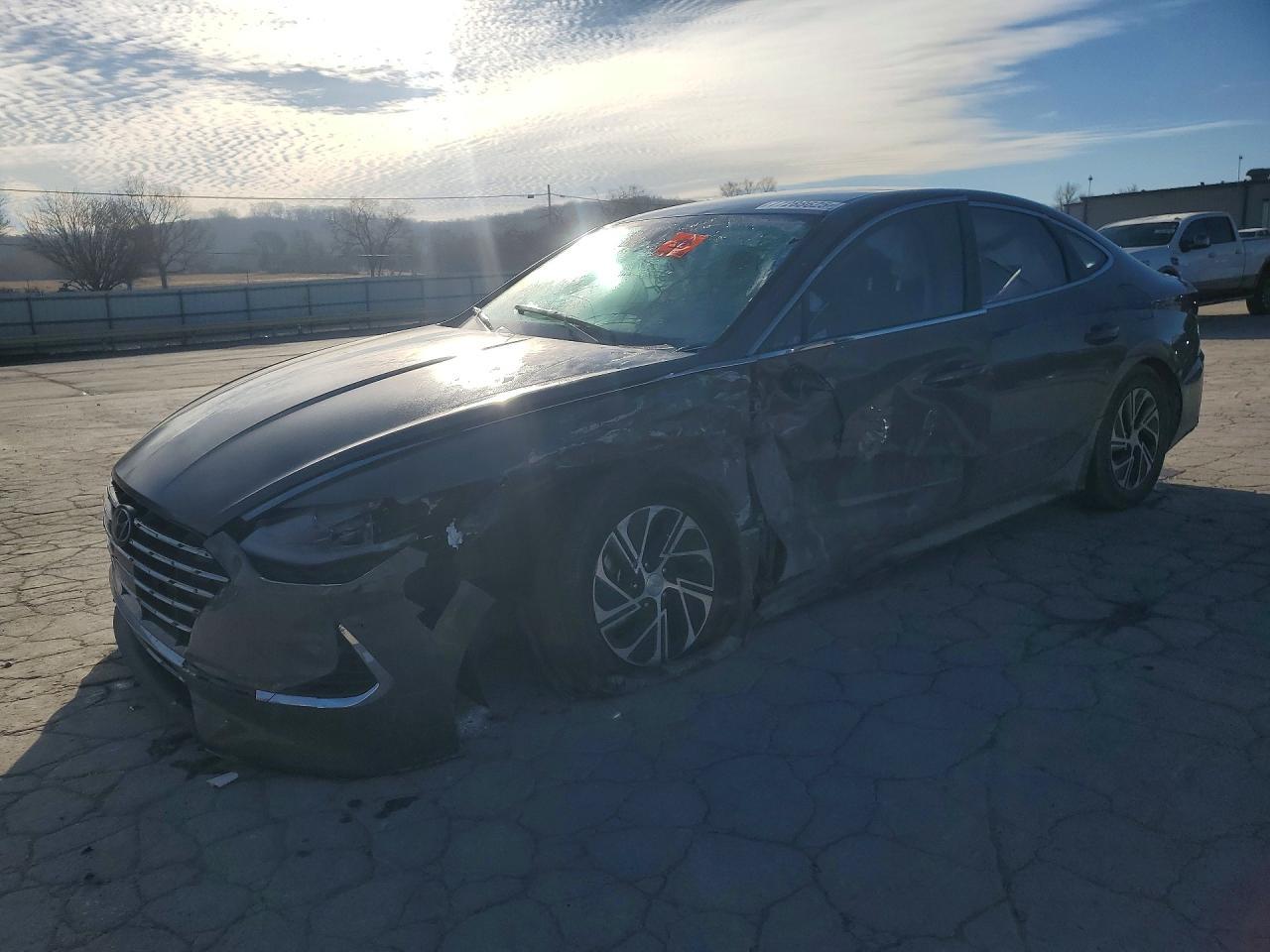 2022 Hyundai Sonata Hybrid